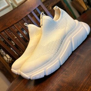 J/Slides sz 7 EUC.
